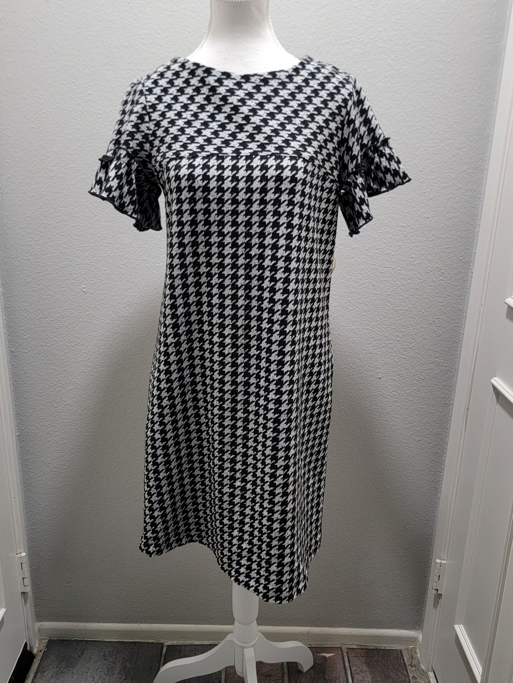 Joseph Ribkoff Black and White Houndstooth Midi Dress